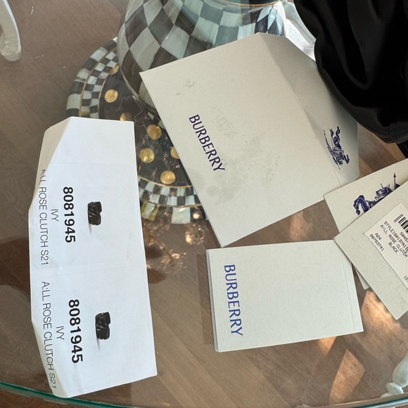 BURBERRY NEW ROSE BLACK CLUTCH
WITH TAGS ATTACHED - Picture 6 of 9